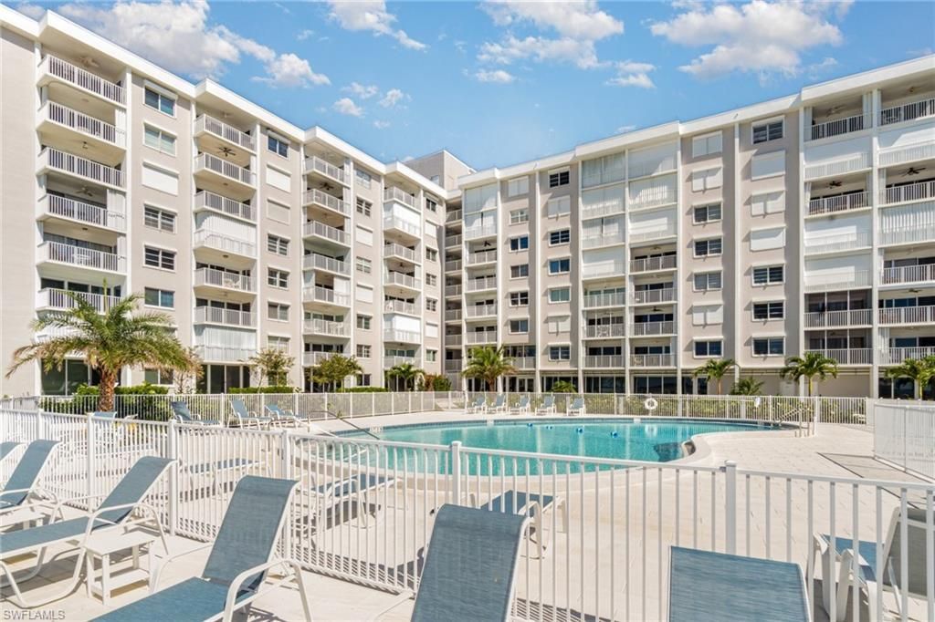 3443 Gulf Shore Blvd N, Unit 609, Naples, FL 34103 Photo