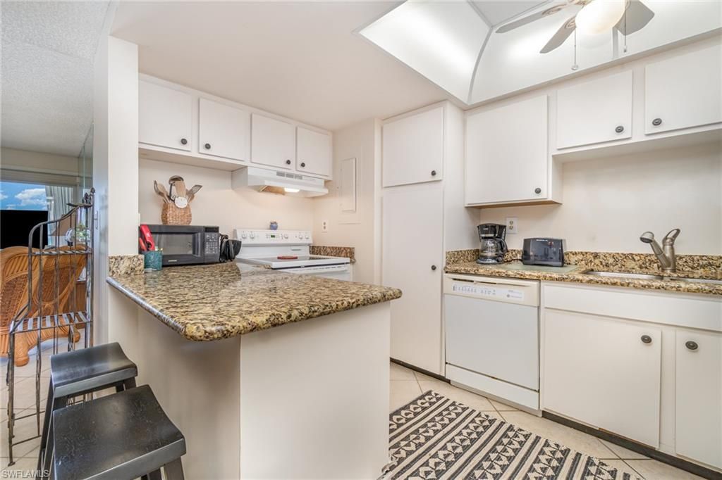 3443 Gulf Shore Blvd N, Unit 609, Naples, FL 34103 Photo