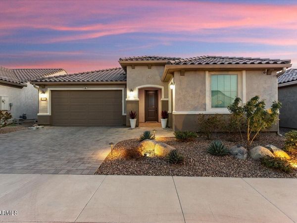 27453 W WAHALLA Lane, Buckeye, AZ 85396