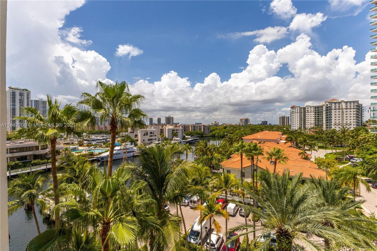 19925 NE 39th Pl, Unit 603, Aventura, FL 33180 Photo