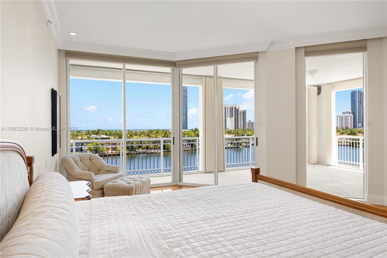 19925 NE 39th Pl, Unit 603, Aventura, FL 33180 Photo