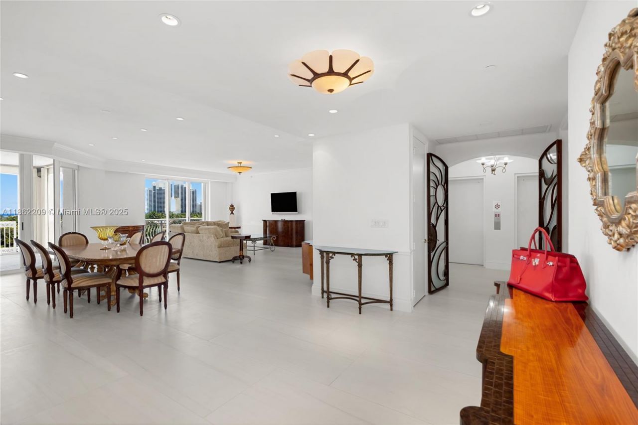 19925 NE 39th Pl, Unit 603, Aventura, FL 33180 Photo