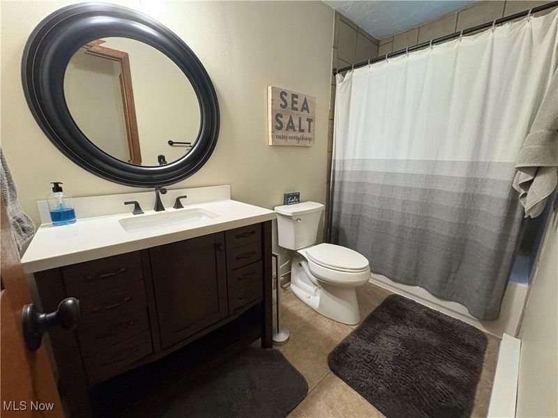 110 Habant Drive, Amherst, OH 44001 Photo 23