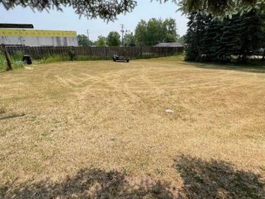 Livingston Street, Pinckney Vlg, MI 48169