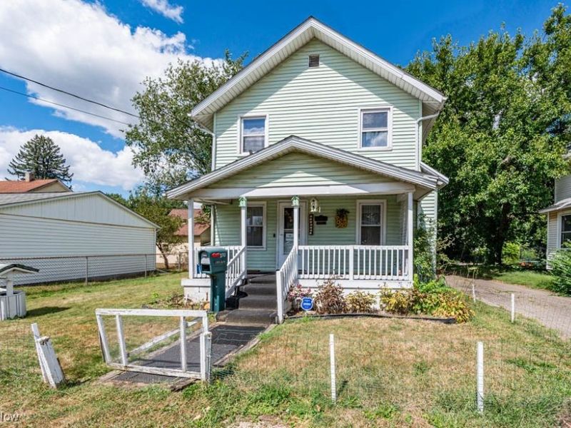 2211 17th Street NE, Canton, OH 44705 Photo 1