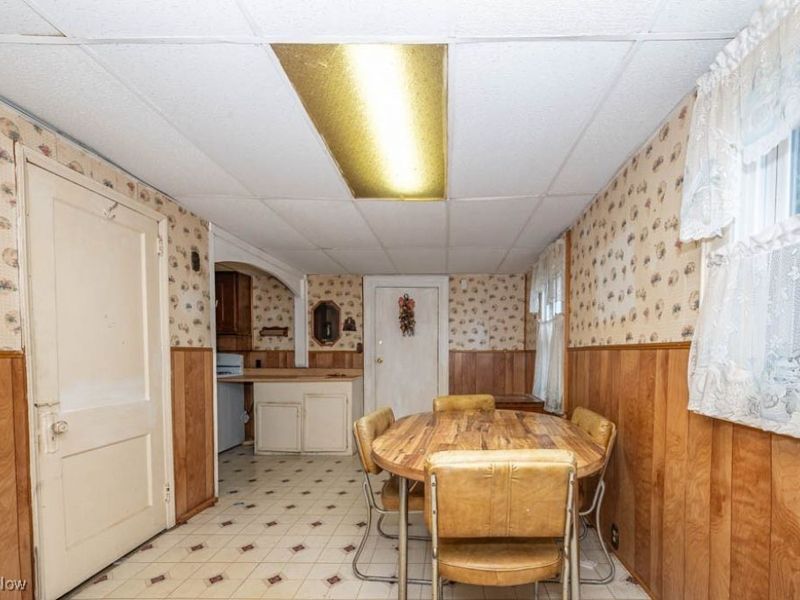 2211 17th Street NE, Canton, OH 44705 Photo 10