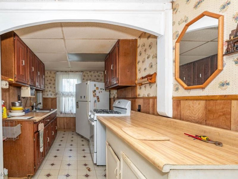 2211 17th Street NE, Canton, OH 44705 Photo 6