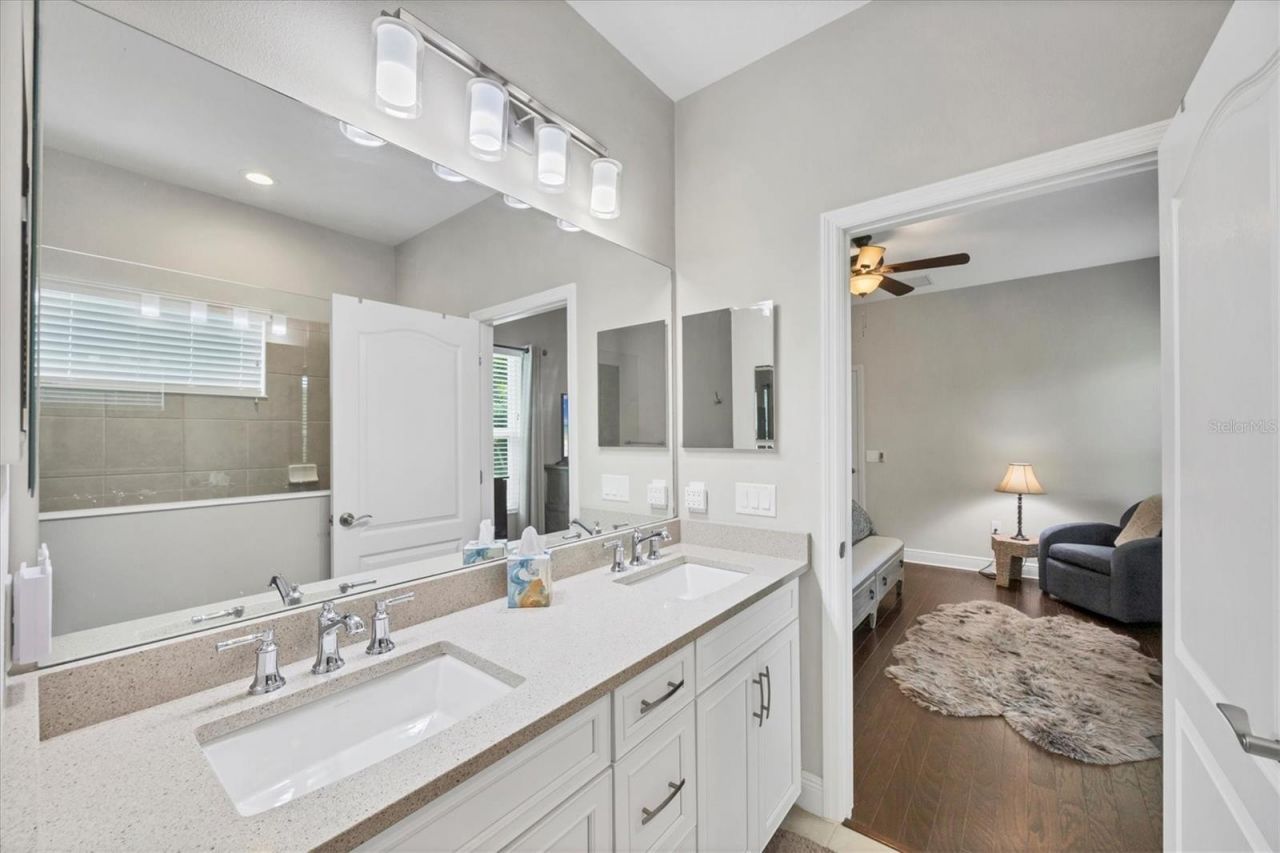 6964 White Willow Court, Sarasota, FL 34243 Photo