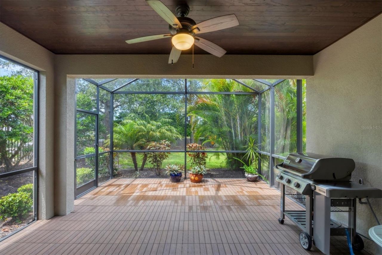 6964 White Willow Court, Sarasota, FL 34243 Photo