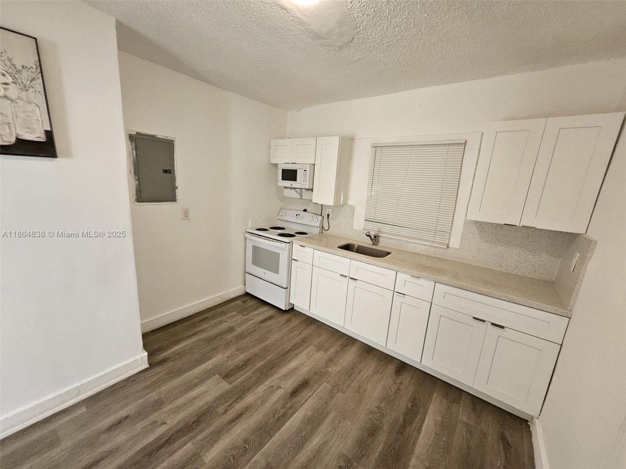 1924 SW 9th St, Miami, FL 33135 Photo