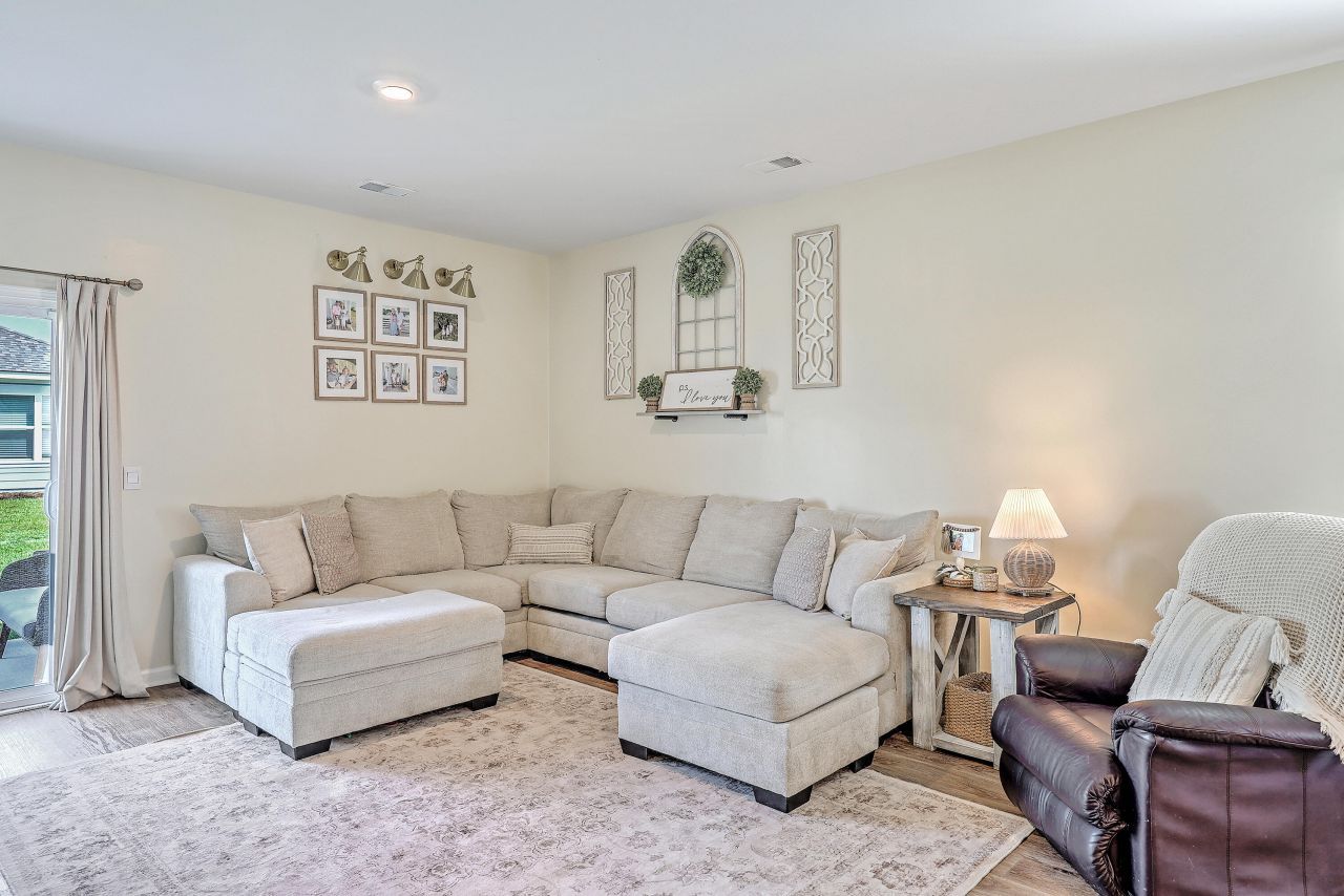 156 William Clark Boulevard Photo 7