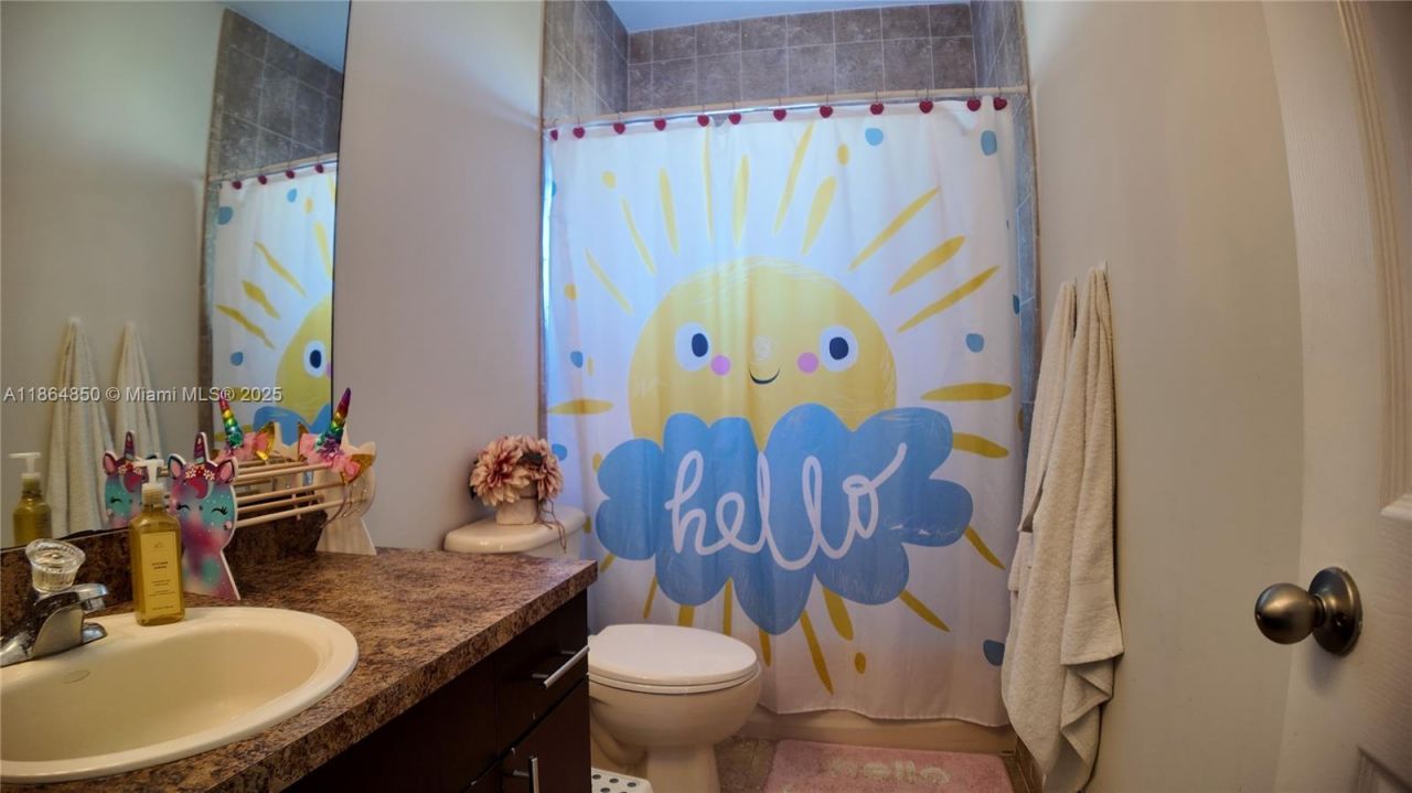 2558 NE 41st Ave, Homestead, FL 33033 Photo