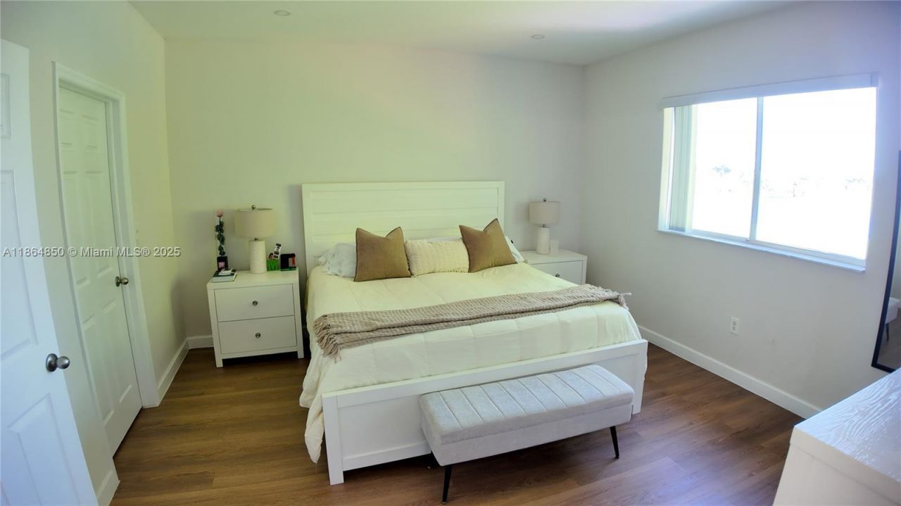 2558 NE 41st Ave, Homestead, FL 33033 Photo