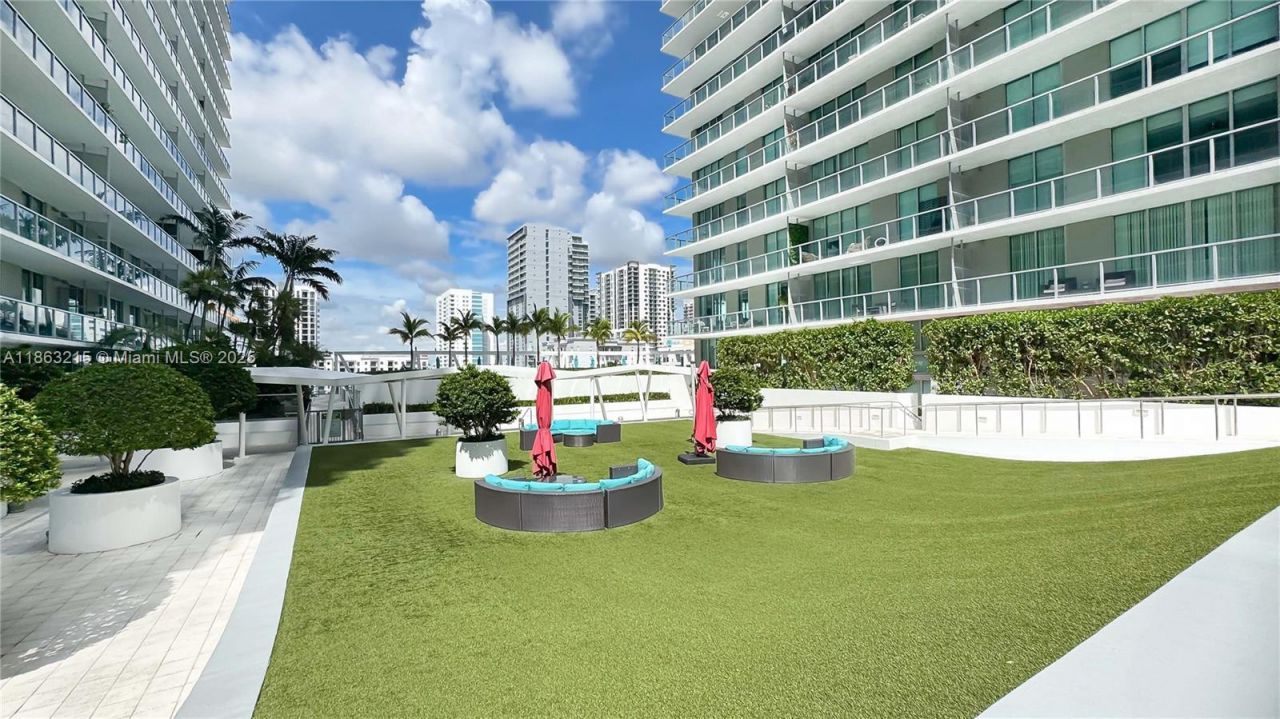 1111 SW 1st Ave, Unit 3125-N, Miami, FL 33130 Photo