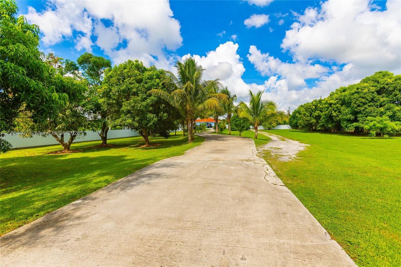 36520 SW 214th Ave, Homestead, FL 33034 Photo