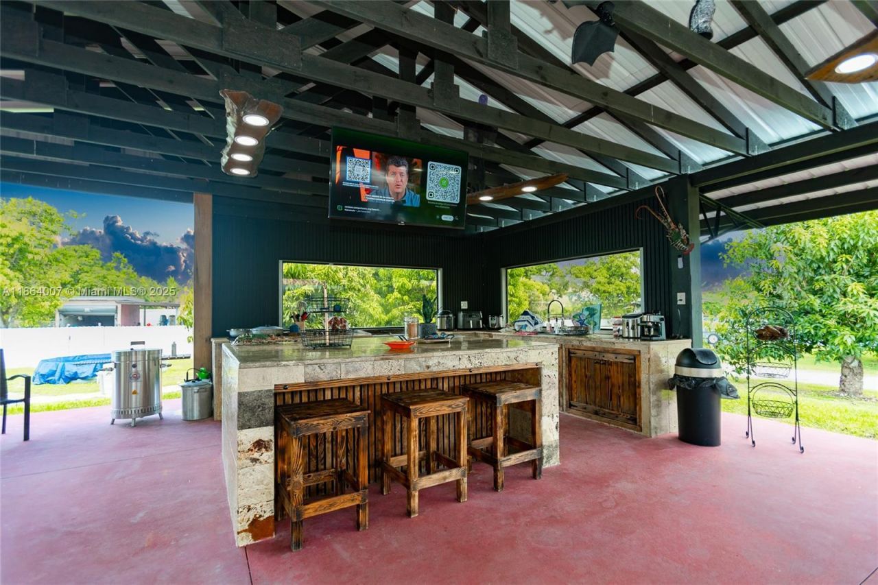 36520 SW 214th Ave, Homestead, FL 33034 Photo