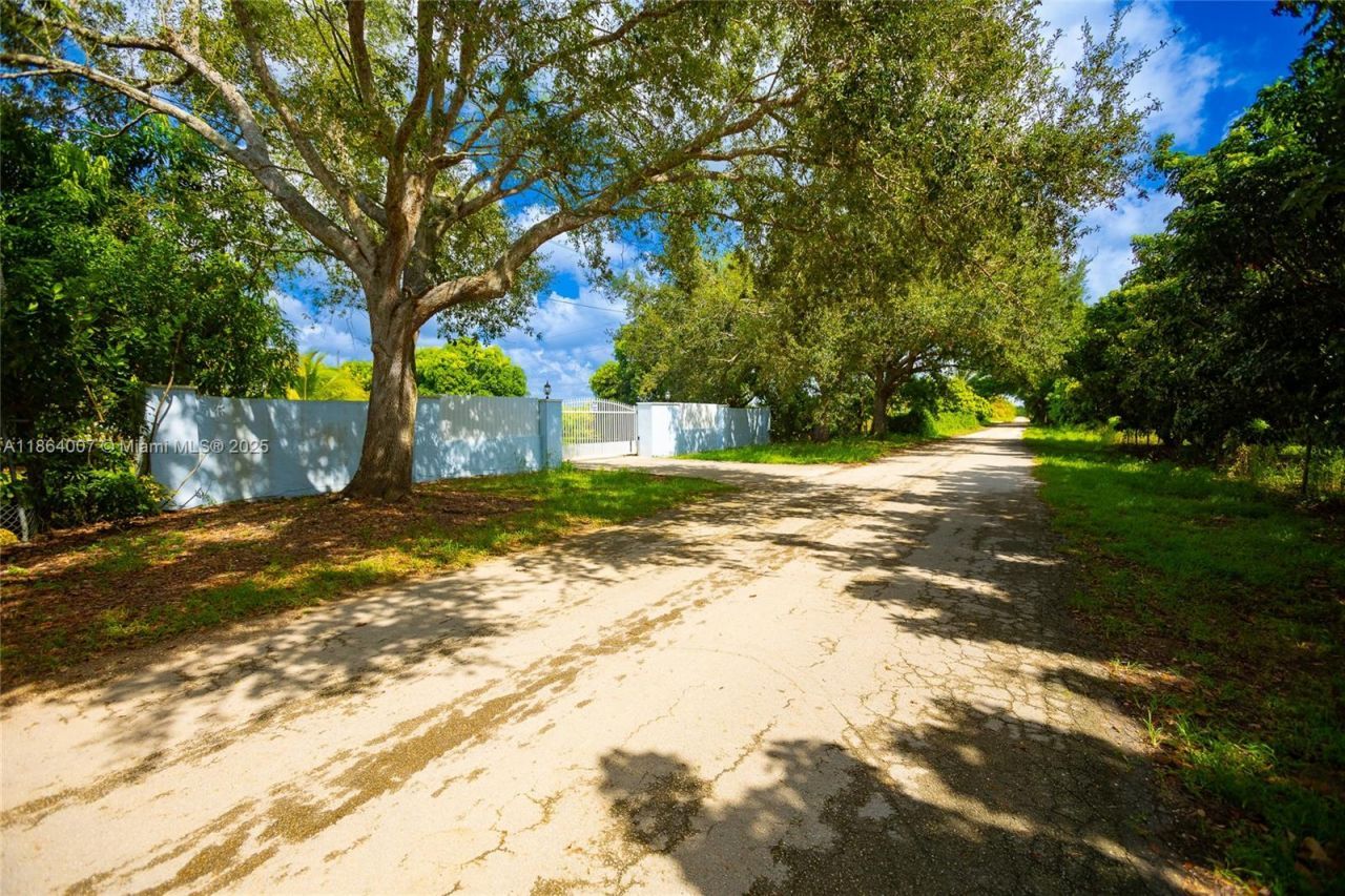 36520 SW 214th Ave, Homestead, FL 33034 Photo