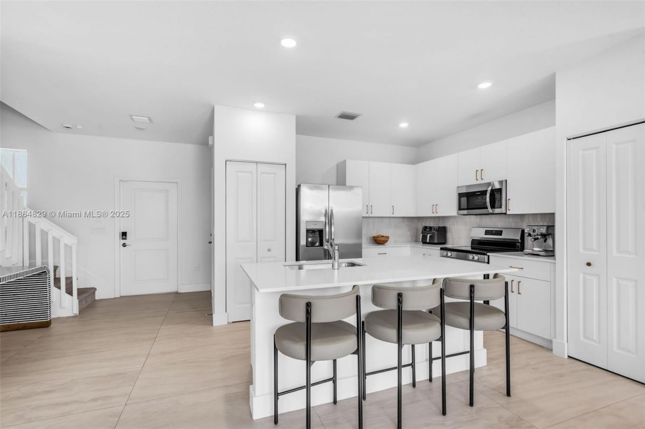 11927 NW 46th St, Coral Springs, FL 33076 Photo