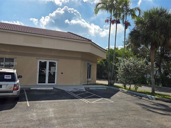 1150 SW 30th Ave, Pompano Beach, FL 33069