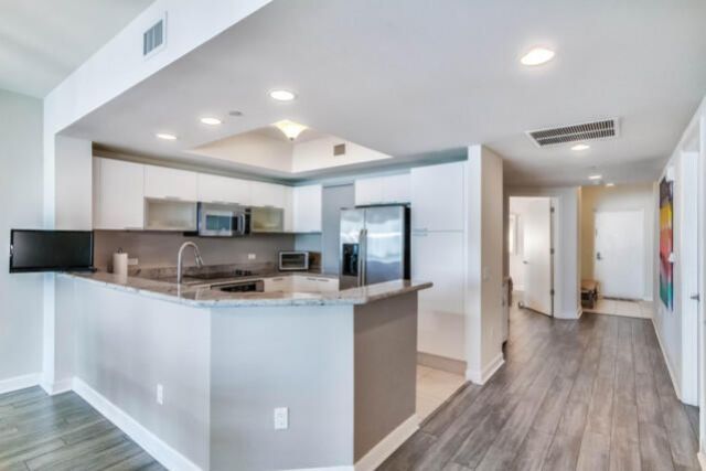 2650 Lake Shore Drive, Unit 2203, Riviera Beach, FL 33404 Photo