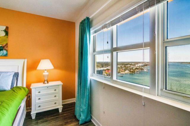 2650 Lake Shore Drive, Unit 2203, Riviera Beach, FL 33404 Photo