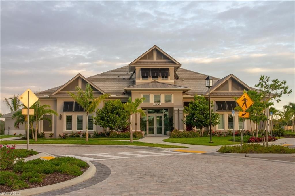 232 Indies Dr E, Unit 101, Naples, FL 34114 Photo
