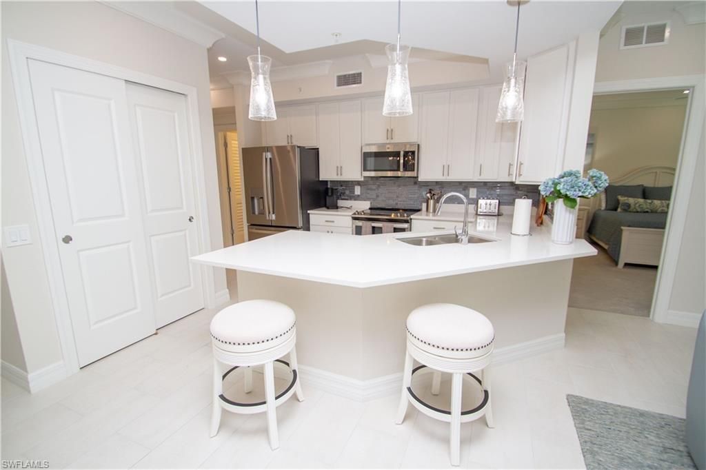 232 Indies Dr E, Unit 101, Naples, FL 34114 Photo