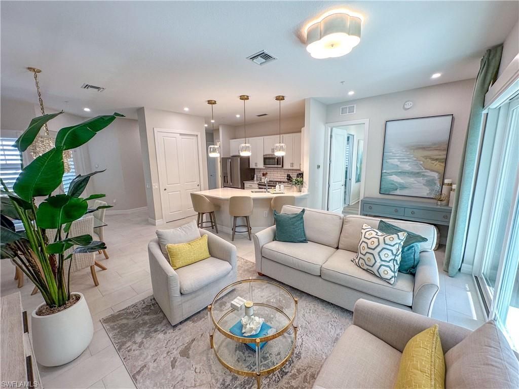 232 Indies Dr E, Unit 201, Naples, FL 34114 Photo