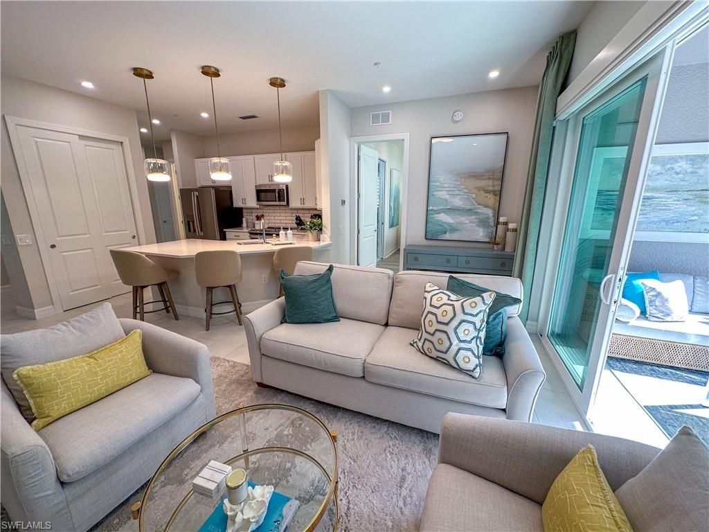 232 Indies Dr E, Unit 201, Naples, FL 34114 Photo