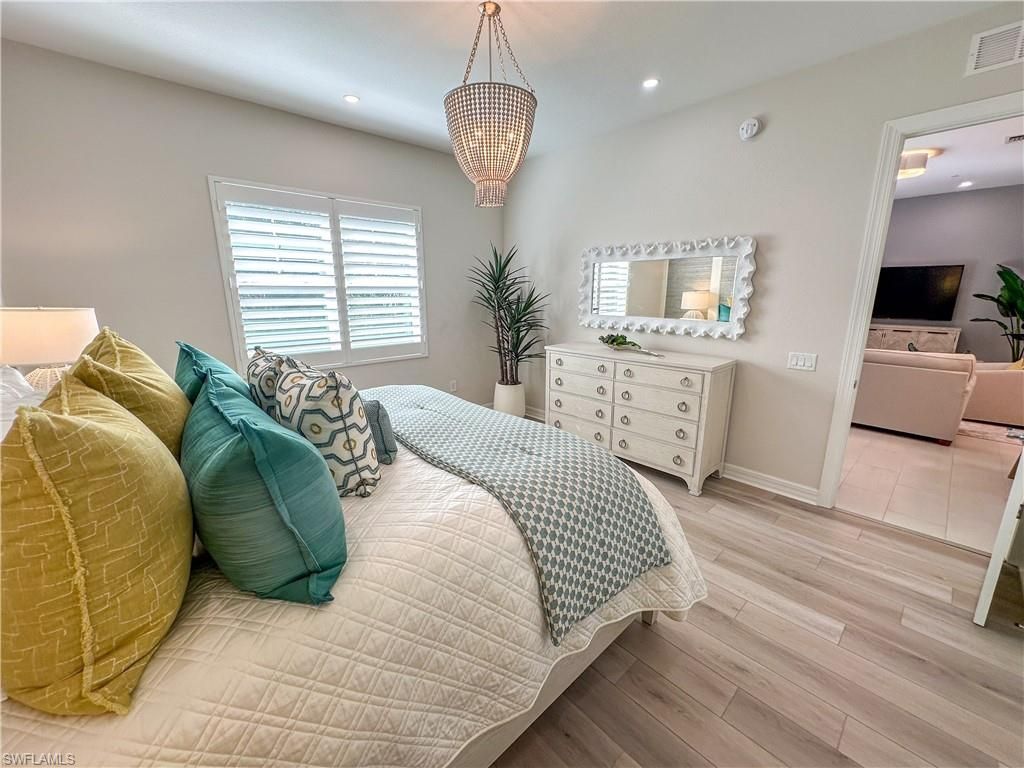 232 Indies Dr E, Unit 201, Naples, FL 34114 Photo