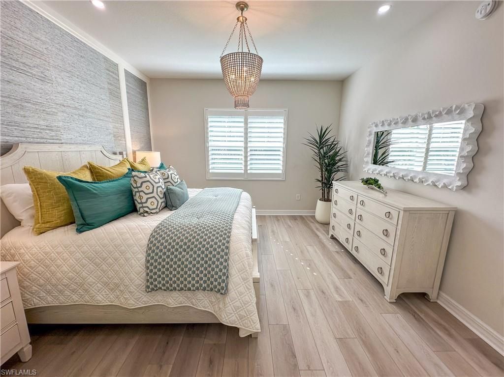 232 Indies Dr E, Unit 201, Naples, FL 34114 Photo