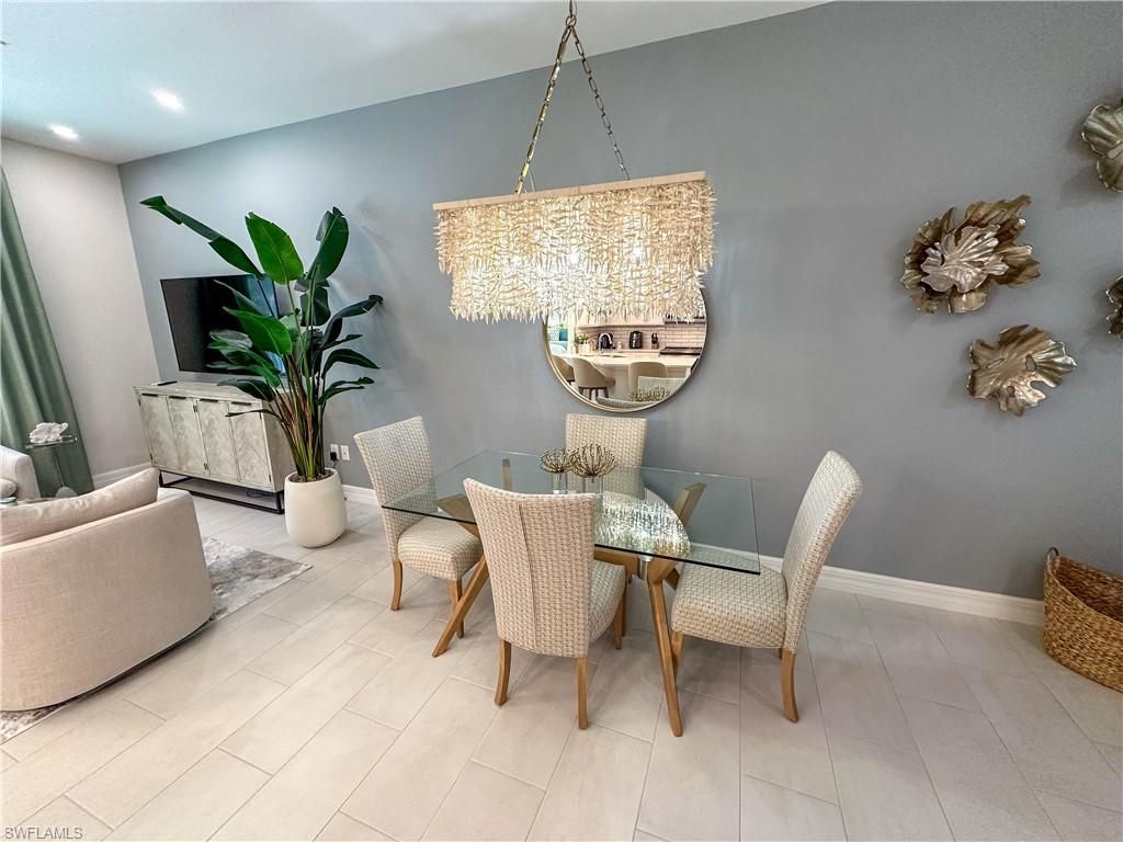 232 Indies Dr E, Unit 201, Naples, FL 34114 Photo
