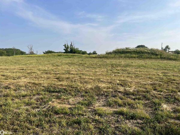 LOT 12 Pin Oaks Ln, Mount Pleasant, IA 52641