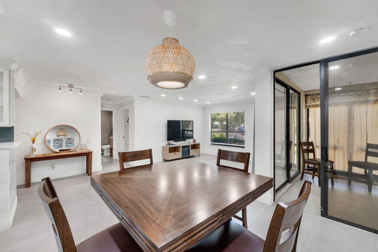 4125 S Carambola Circle, Unit 2126, Coconut Creek, FL 33066 Photo