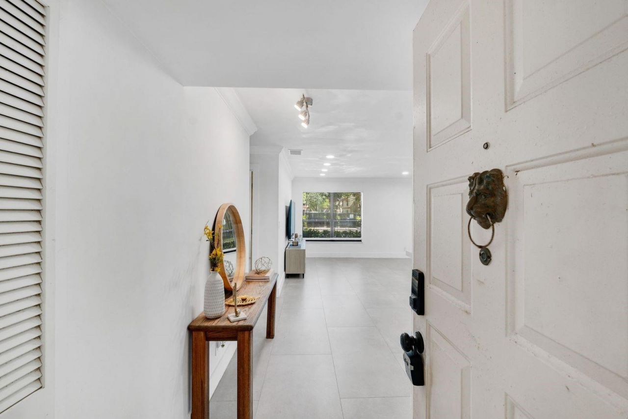 4125 S Carambola Circle, Unit 2126, Coconut Creek, FL 33066 Photo