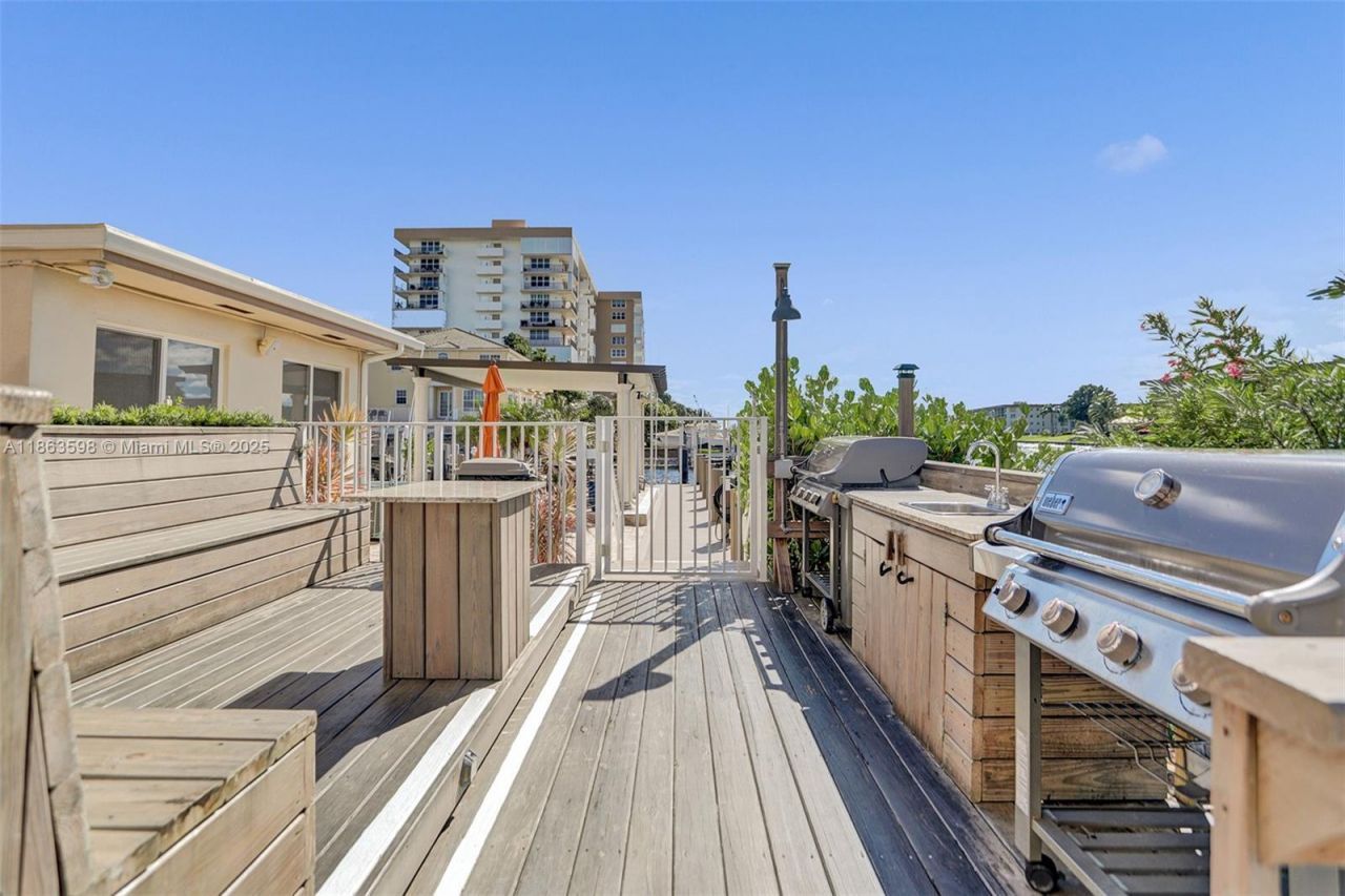 1160 Hillsboro Mile, Unit 701, Hillsboro Beach, FL 33062 Photo