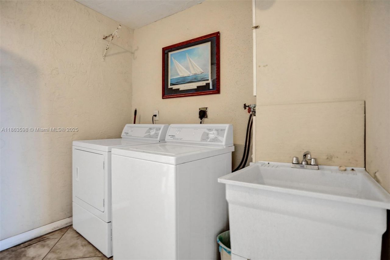 1160 Hillsboro Mile, Unit 701, Hillsboro Beach, FL 33062 Photo