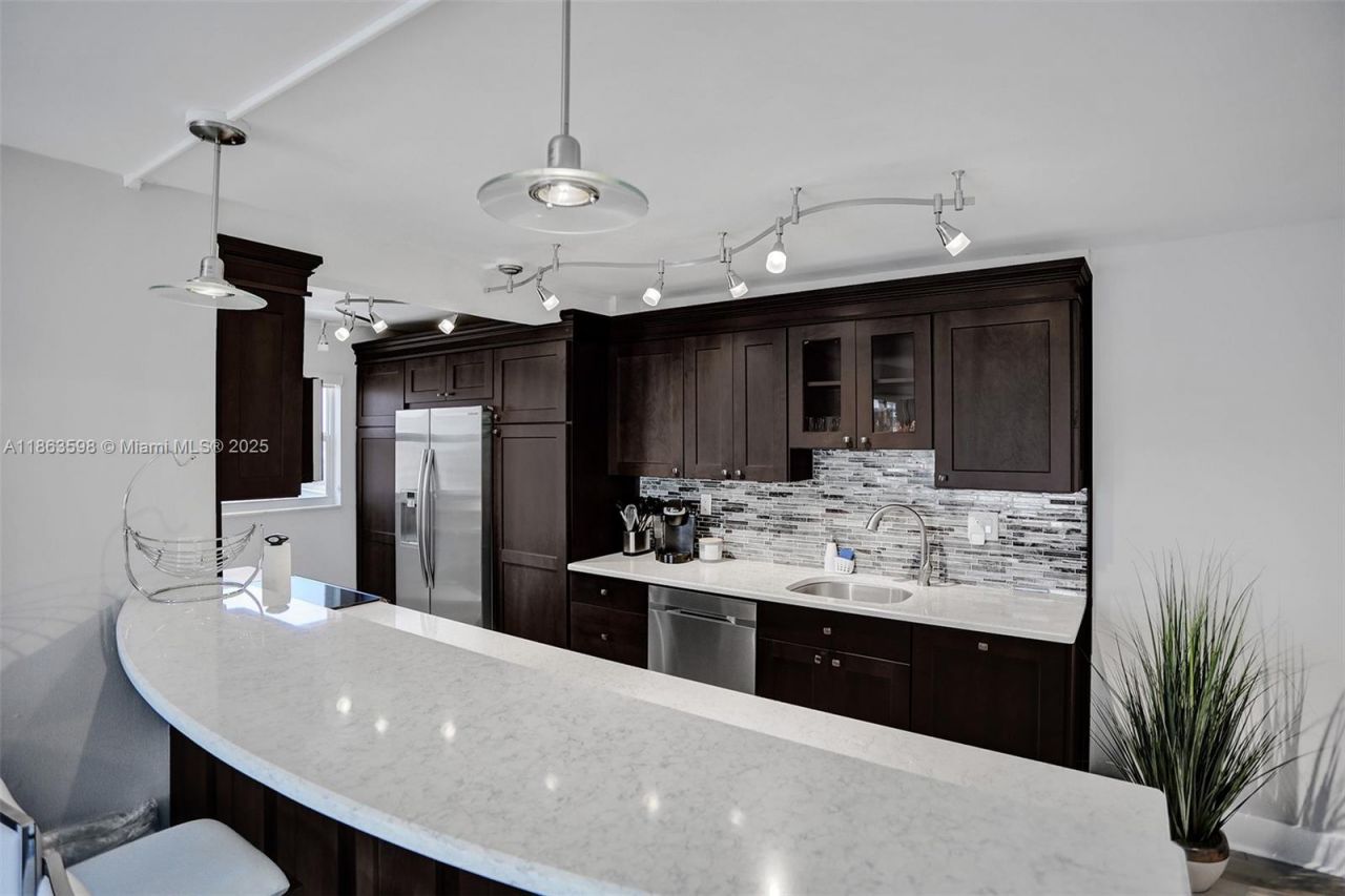 1160 Hillsboro Mile, Unit 701, Hillsboro Beach, FL 33062 Photo