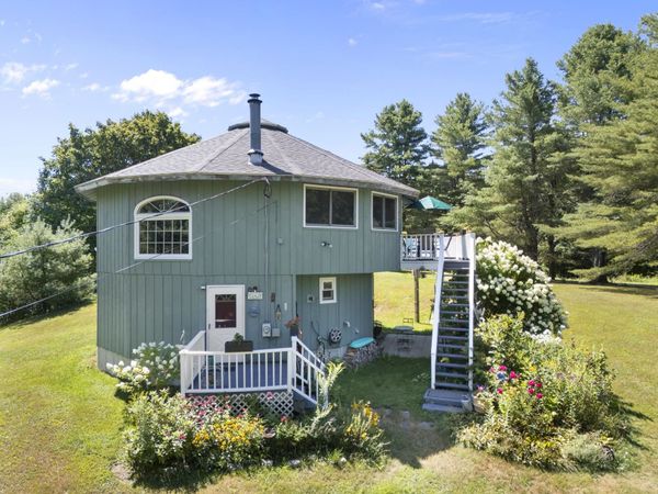 1192 Chapel Hill Road, Whitingham, VT 05361