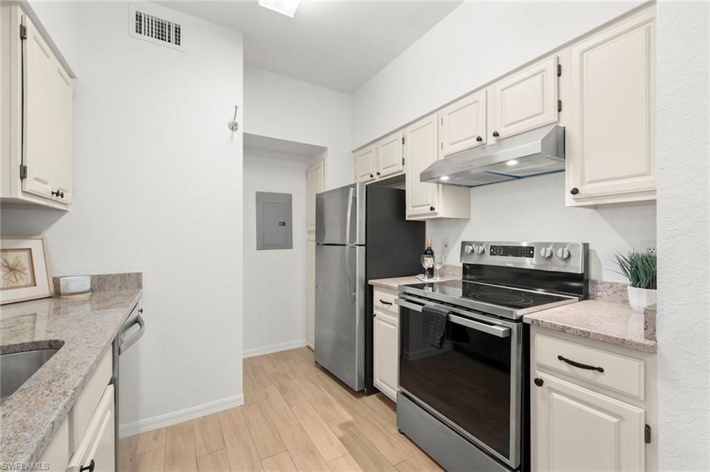 23500 Walden Center Dr, Unit 206, Estero, FL 34134 Photo