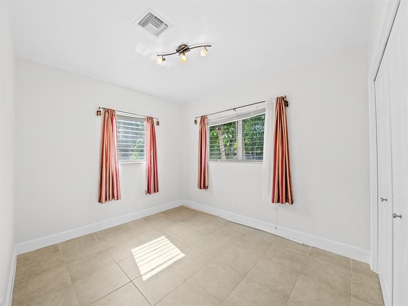 2341 SW 15th St, Fort Lauderdale, FL 33312 Photo