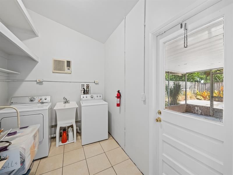 2341 SW 15th St, Fort Lauderdale, FL 33312 Photo