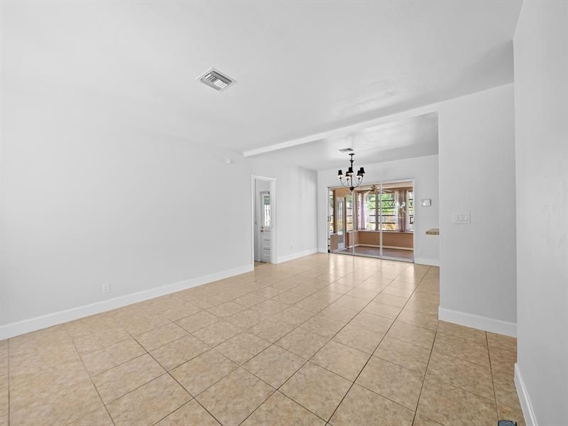 2341 SW 15th St, Fort Lauderdale, FL 33312 Photo