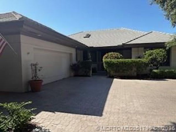 6133 SE Oakmont Place, Stuart, FL 34997