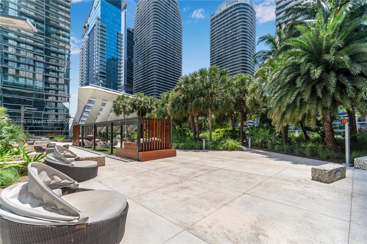 88 SW 7th St, Unit 2910, Miami, FL 33130 Photo