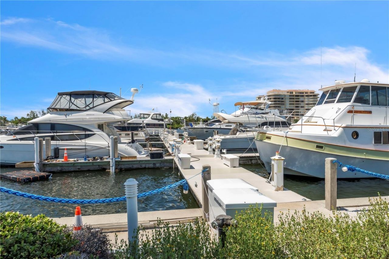 2600 Harbourside Drive, Unit R9, Longboat Key, FL 34228 Photo