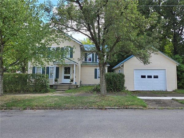 1401 Chestnut Street, Franklin, PA 16323