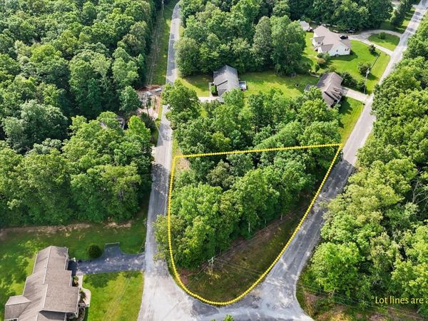 600 Aqum Circle, Unit 292, Crossville, TN 38572