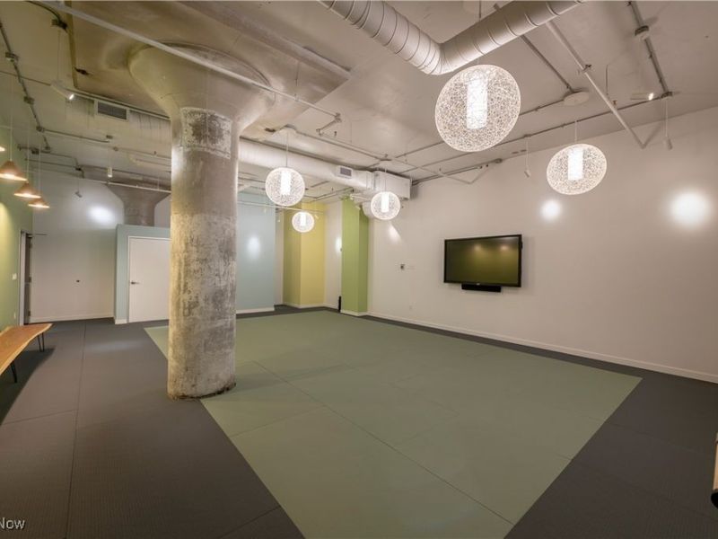 725 Johnson Court, Unit 407, Cleveland, OH 44113 Photo 21