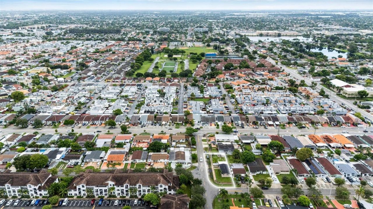 897 W 36th St, Hialeah, FL 33012 Photo